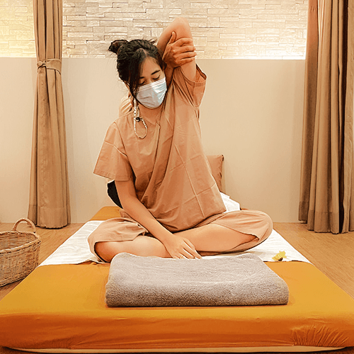 Service Experience the Time-Honored Tradition of Thai Massage Image