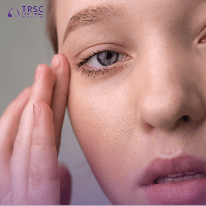 Service Eyelid Treatment Image